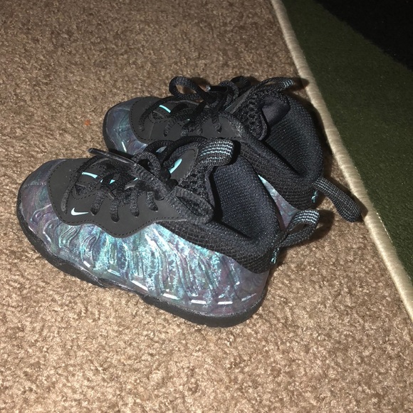Nike Other - Toddlers Foam Posites size 6C
